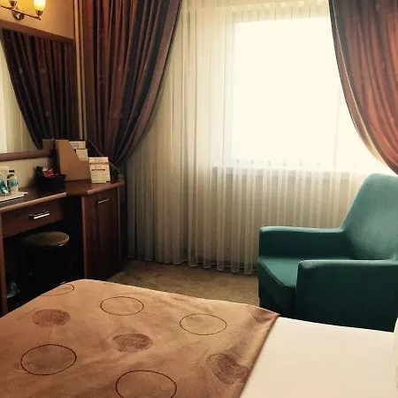 Marina Hotel 3*