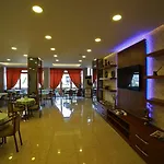 Marina فندق