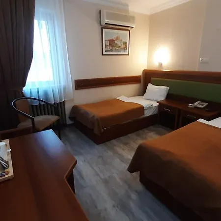Marina Hotel 3*