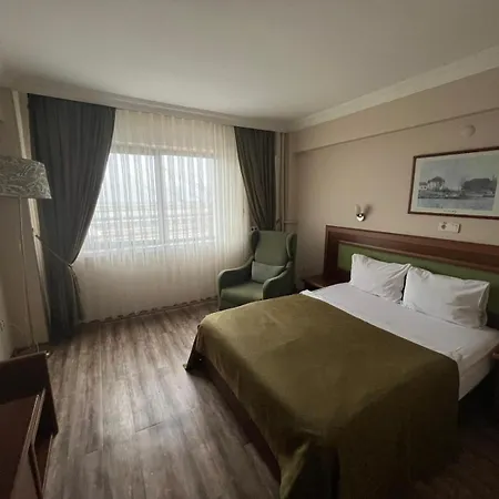 Marina Hotel