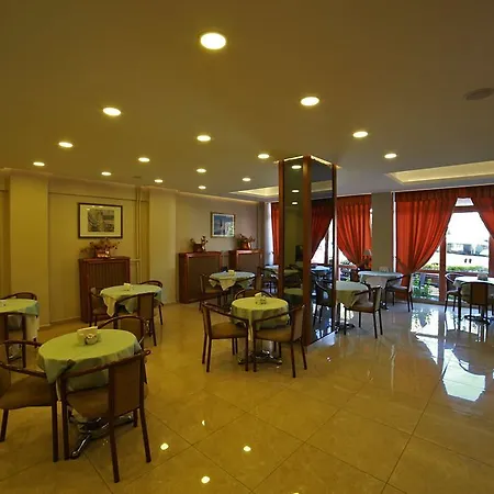 Marina 3*