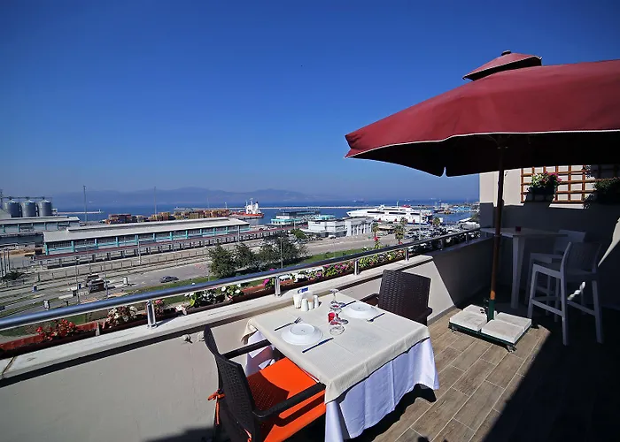 Отель Marina 3*